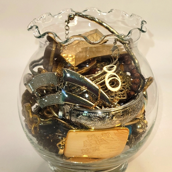 Mystery Jewelry Jar All Wearable Necklace Earrings Bracelets Ring Pendant 2 Lbs - Picture 2 of 10